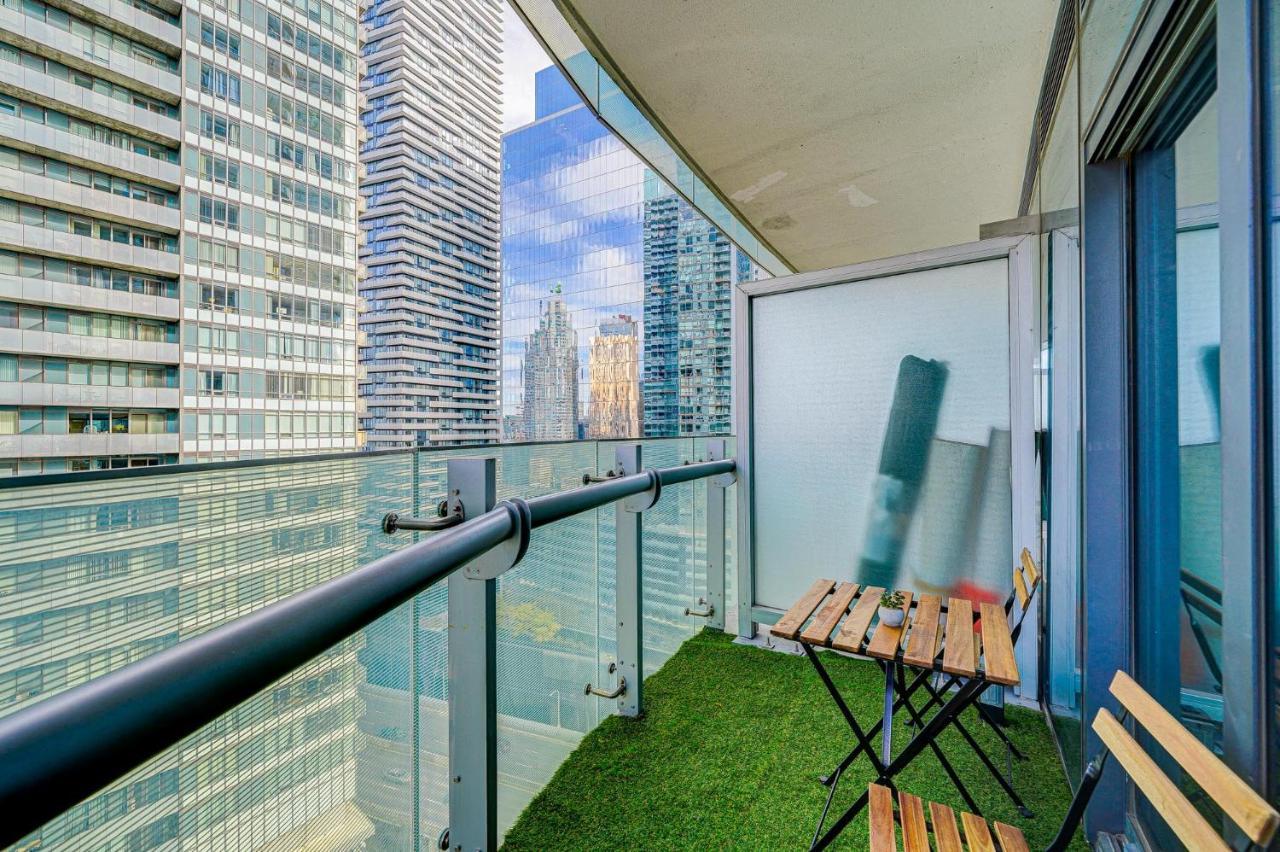 Signature Residence Торонто Екстериор снимка