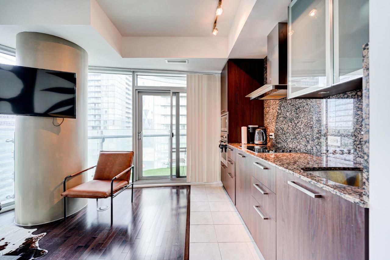 Signature Residence Торонто Екстериор снимка