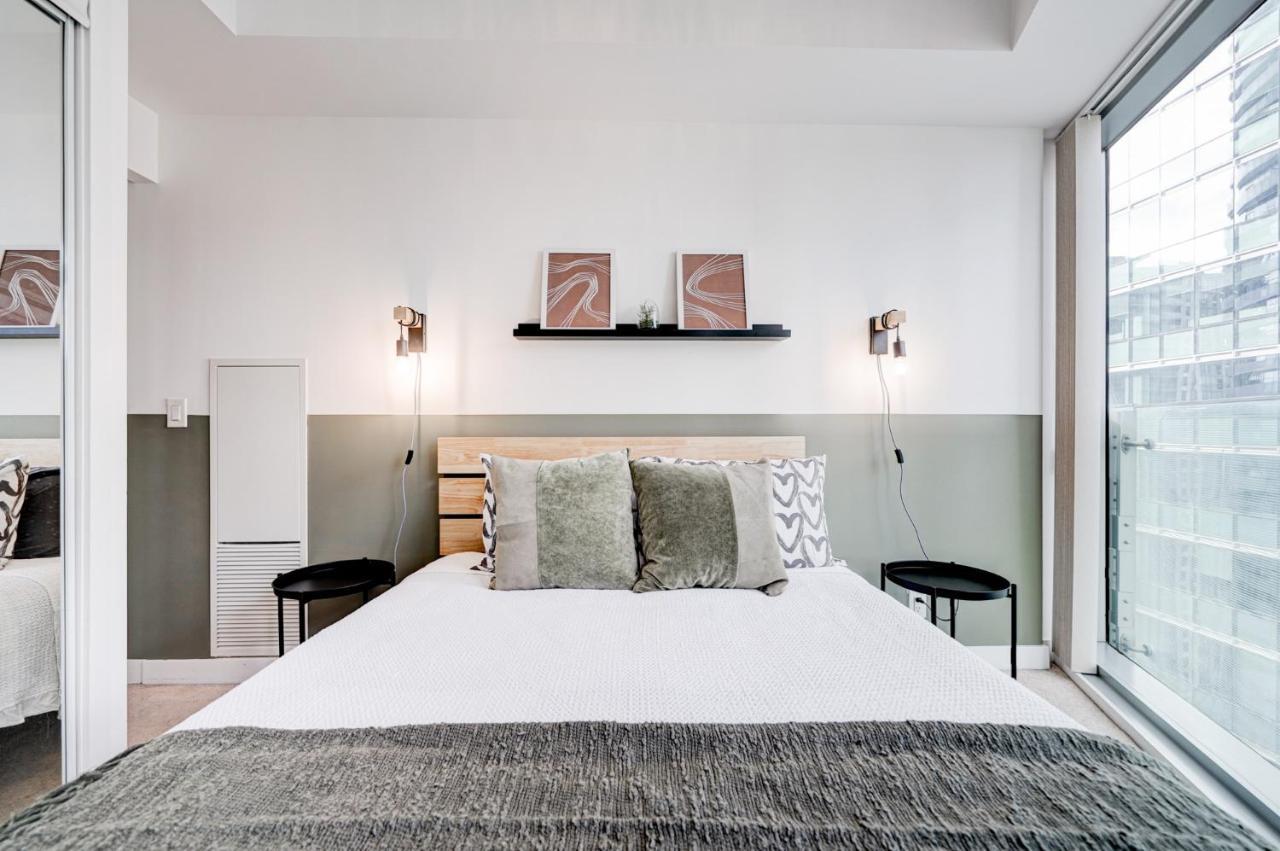 Signature Residence Торонто Екстериор снимка