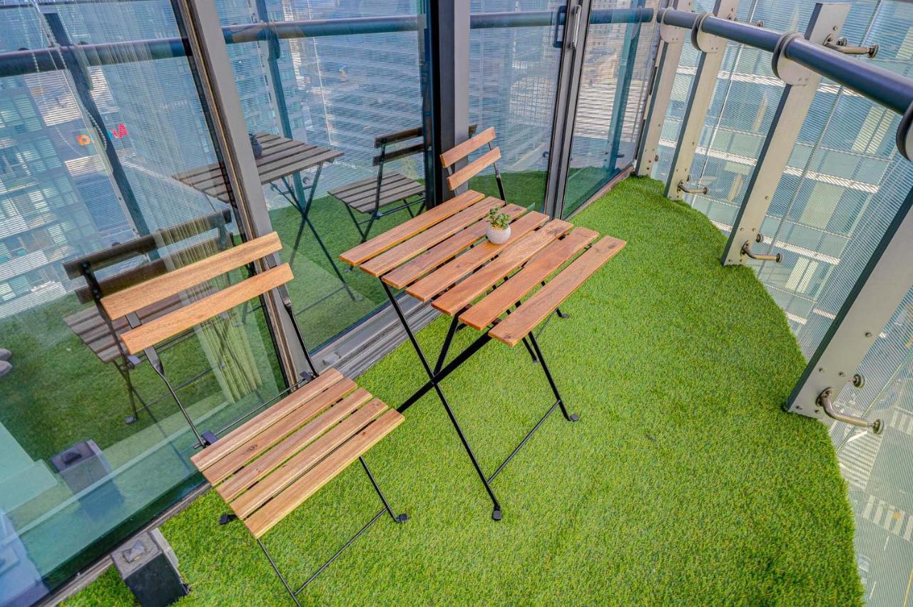 Signature Residence Торонто Екстериор снимка